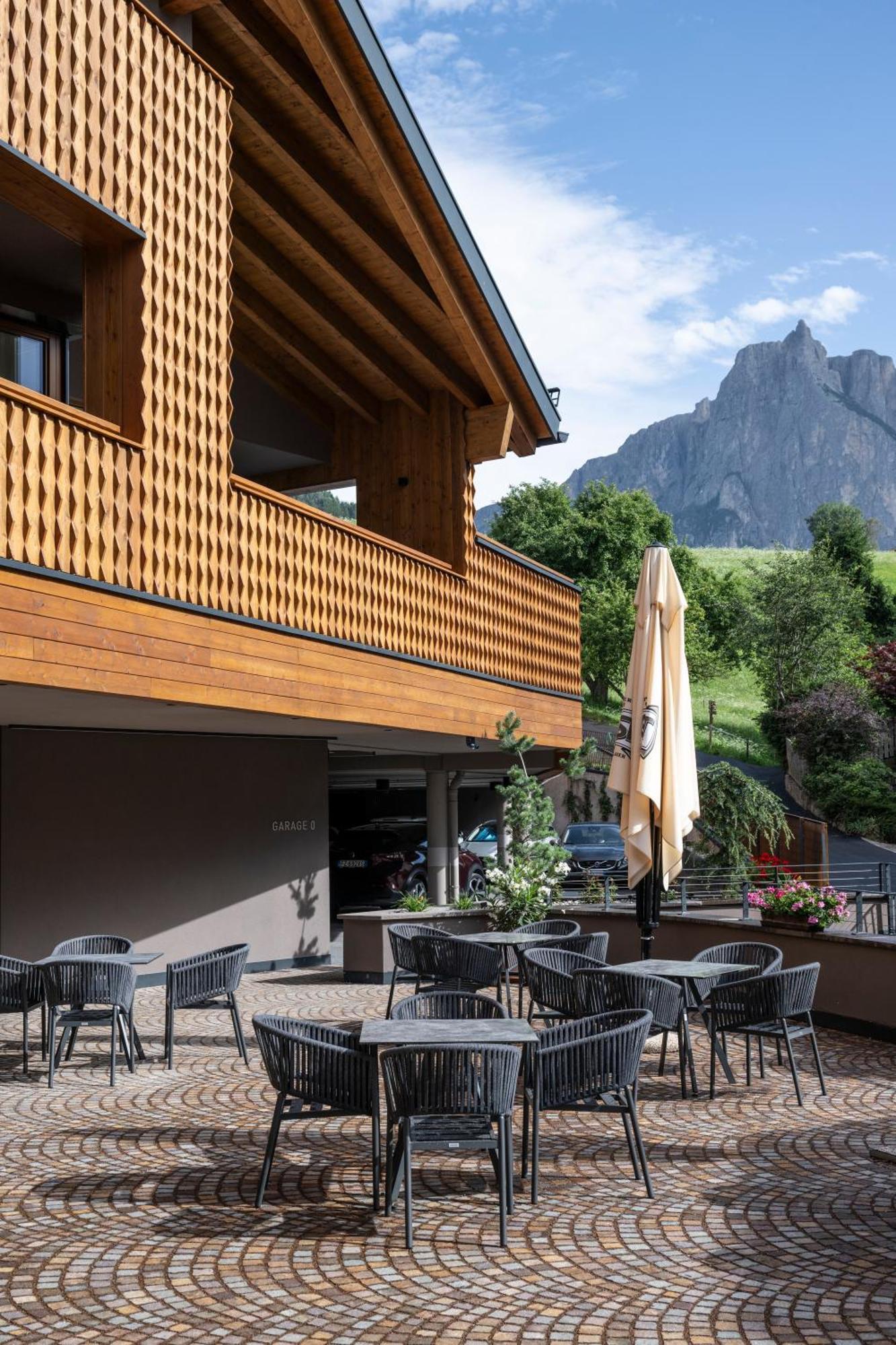 Hotel Alpenroyal Castelrotto Ngoại thất bức ảnh